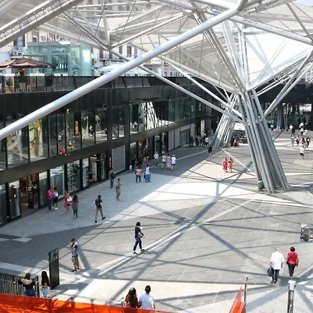 Garibaldi Station Nápoles