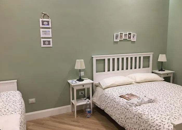 Garibaldi Station Couette-café