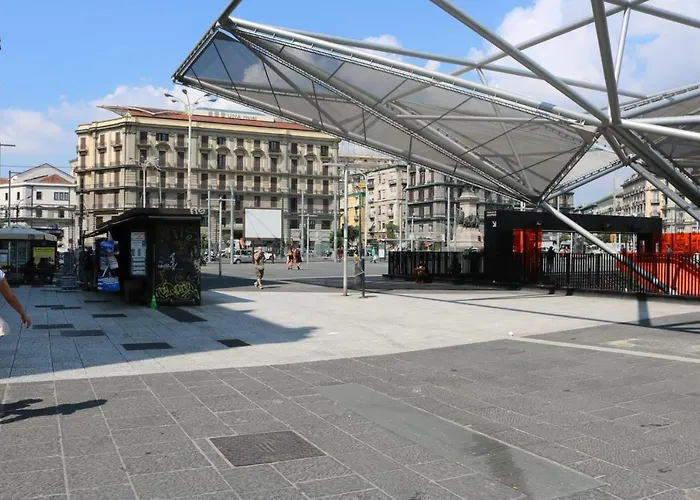 Garibaldi Station Couette-café